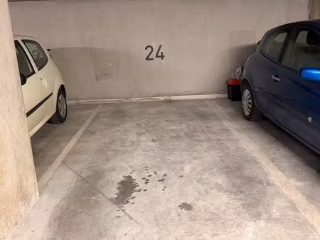 location place de parking