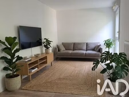 studio 1 pièce 28 m²