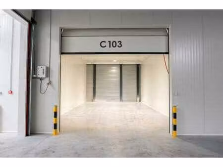 unité pme rénovée (75 m²) à louer à hasselt