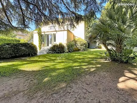 maison 8 pièces 173 m²