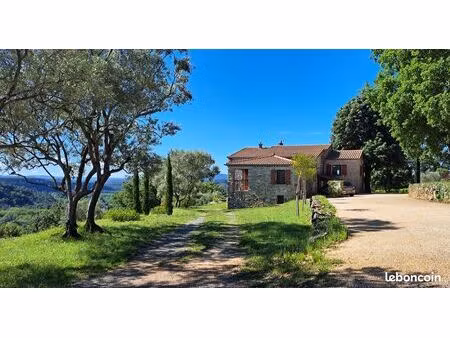 magnifique maison en pierre entièrement rénovée