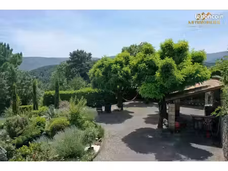 villa 6 pièces 134 m²