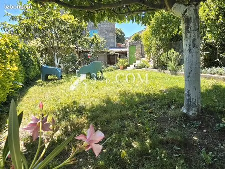 maison de village 8 pièces 150 m²