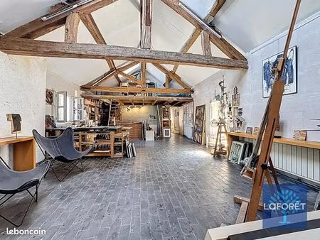 immeuble 9 pièces 241 m²