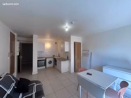 studio 1 pièce 22 m²