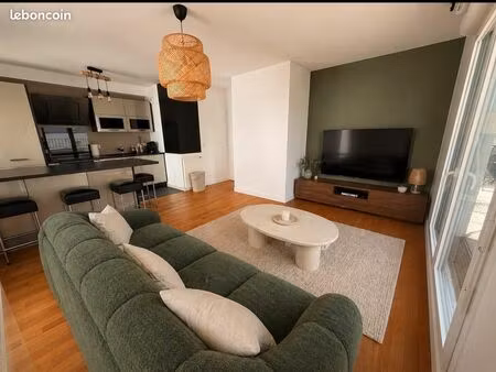 appartement 5 pièces premiere occupation– 86 m² – 2 terrasses – 2 parkings – cave – état i