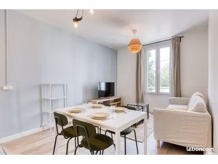 f2 meubler à louer 38m² – 765 cc à corbeil-essonnes-papeterie