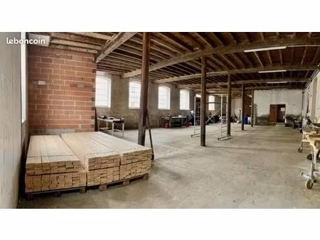 hangar atelier usine local