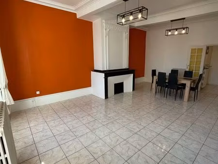 appartement t3 meublé – 80 m² – centre-ville de saint-girons
