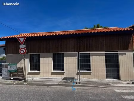 local professionnel à louer