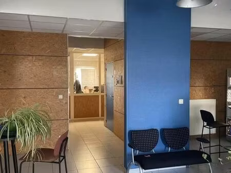 bureaux 1 385 m²