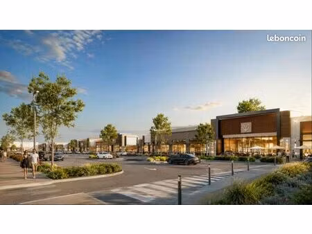 local 2 900 m²
