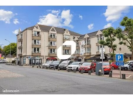 bureau 249 m²