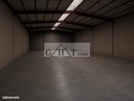 local industriel 120 m²