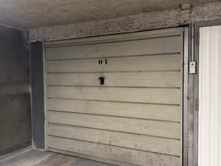 vente garage fermé