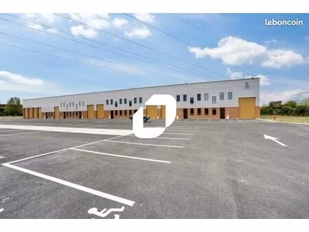 local logistique 3 452 m²