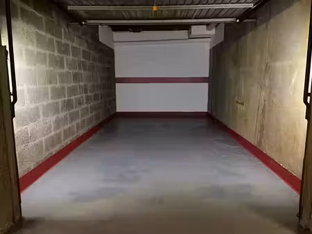 location parking à noisy-le-sec (93130)  160 €