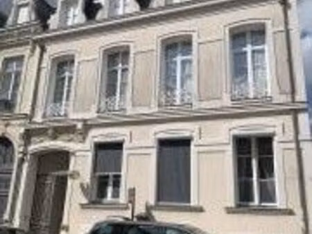 exclusivite rue des arenes bureaux/appartement avec cour privative