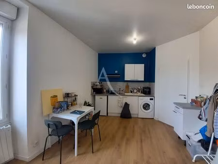 studio 1 pièce 25 m²