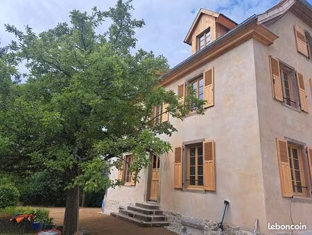 loue grand f3 d'exception (78m²) à geishouse