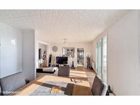 t3 lumineux 65 m² avec balcon et cave