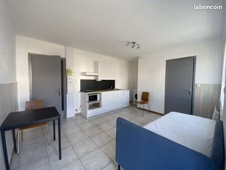 studio 1 pièce 17 m²