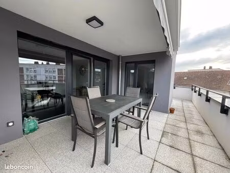 ? t2 moderne avec grande terrasse et parking privé – estressin – 50 m²