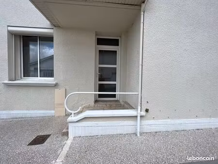 bureaux / activités – visibilité premium à l'entrée de brax