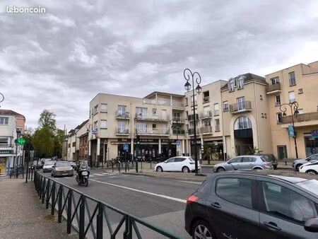 studio 1 pièce 25 m²
