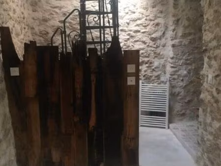 appartement non meublé de charme en centre ville rebais