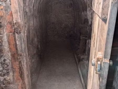 caves avec prise électrique 4*4m² rue de chabrol box local de stockage gare de l'est gare 