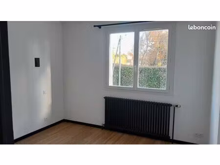 chambre dans grande maison - les herbiers