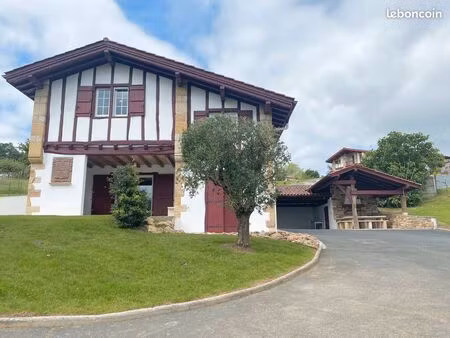 maison 4 pièces 148 m²