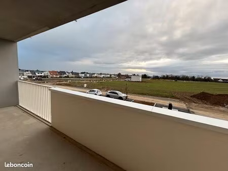 studio 1 pièce 38 m²