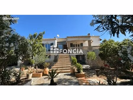 belle villa t6 au charme mediterraneen