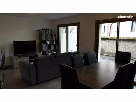 t2 bassens en rez de jardin