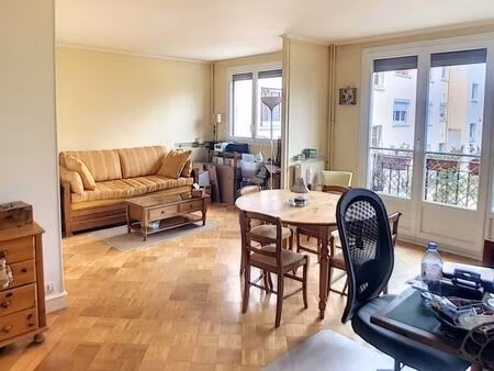 appartement 3 pièces 52 m²
