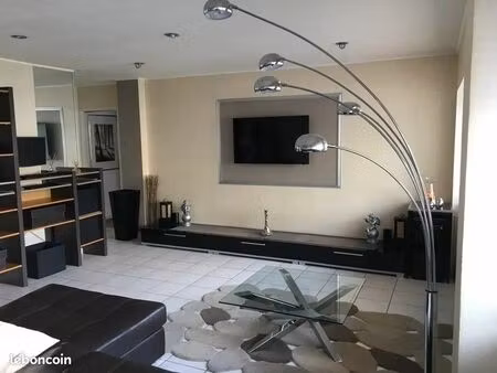 chambre 5 pièces 115 m²