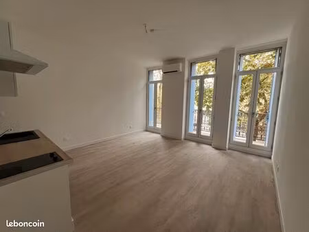 studio 1 pièce 25 m²