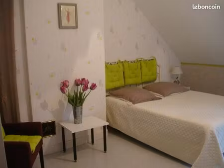 chambre meublée