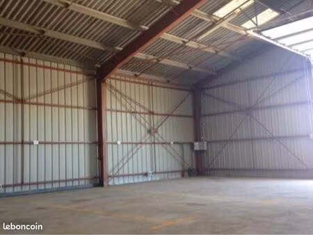 hangar entrepôt