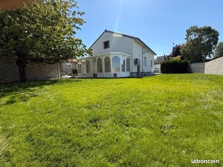 maison rénovée 110 m² avec jardin et garage – saint-memmie