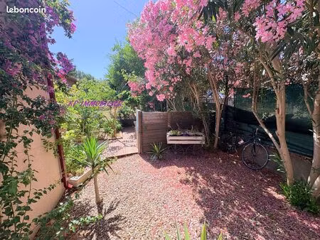 villa 4 pièces 80 m²