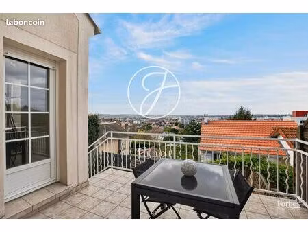 maison 6 pièces 131 m²