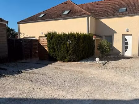duplex t2 43 m² – extérieur– dpe c