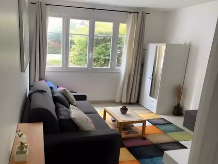 studio meublé à louer — vanves (limite paris 15e)