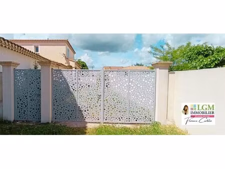 villa 4 pièces avec garage sur un terrain de 688m² au bout d'une impasse