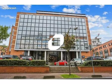 bureau 323 m²