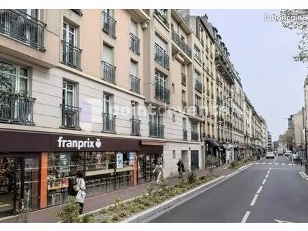 local commercial 320 m²