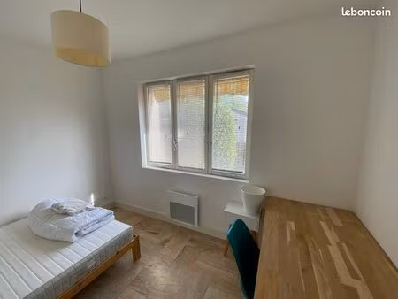 belle chambre meublée pontoise